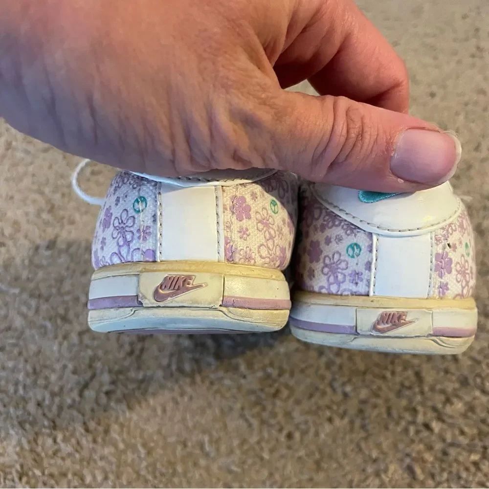 Nike Floral Toddler Girl Linen Sneakers Size 9.5 - Picture 5 of 10